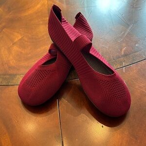 Chic Maroon Women's Flats